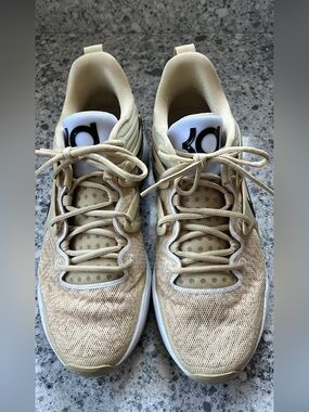 Nike Gold and Black KD Basketball Shoes Men’s 13.5.